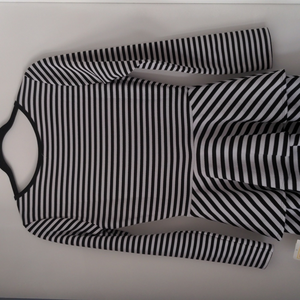 Lularoe Georgia tiered skirt dress - Picture 5 of 5